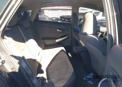 2011 Toyota Prius Two from USA, damaged, VIN JTDKN3DU0B5346855